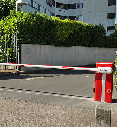 Barrière levante ouverture